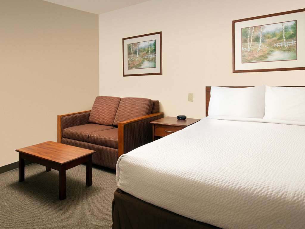 Woodspring Suites Midland Rum bild