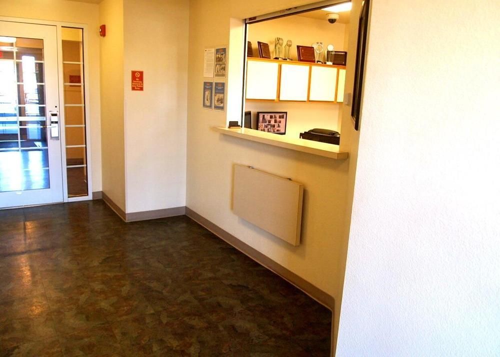Woodspring Suites Midland Exteriör bild