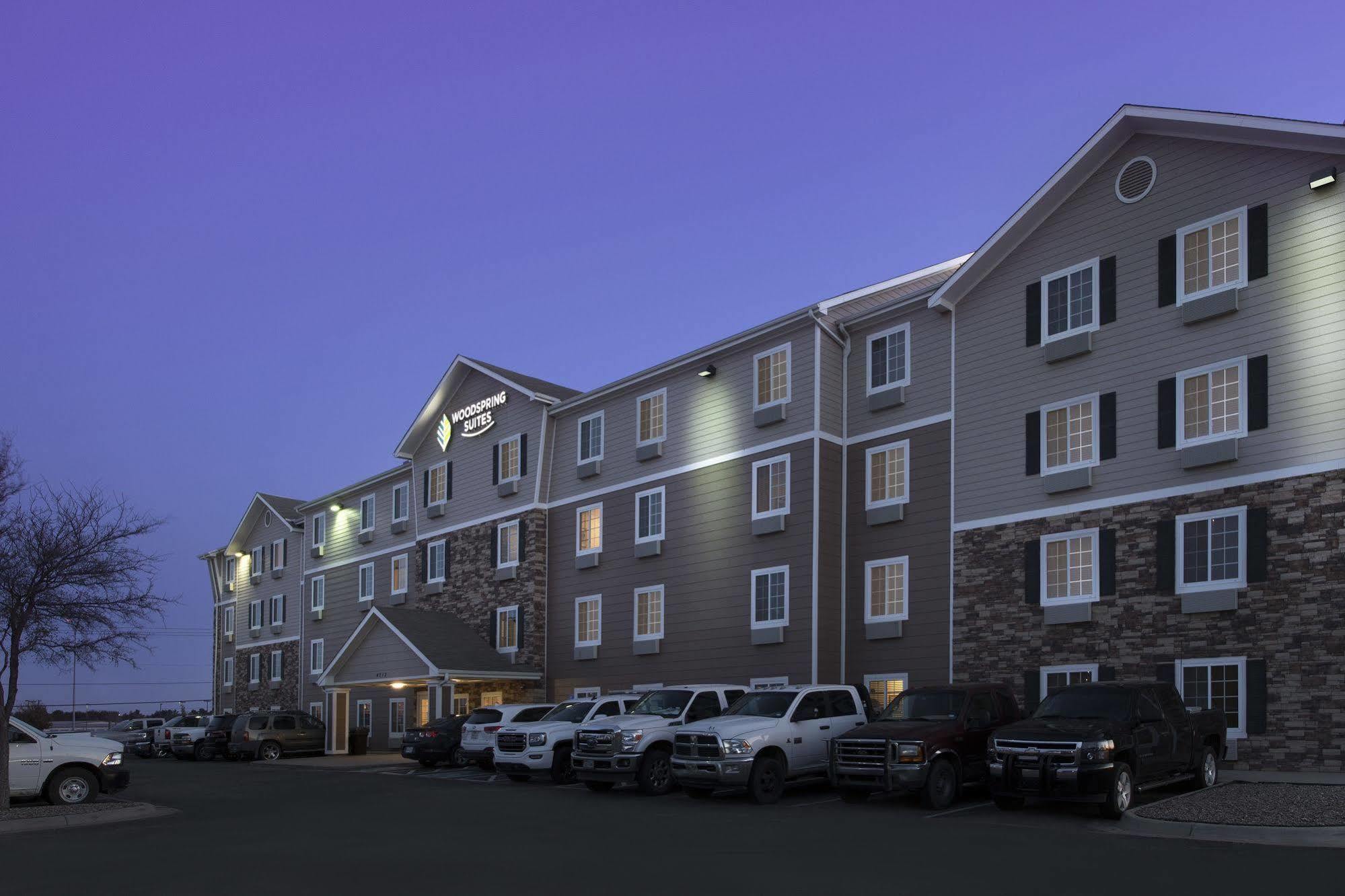 Woodspring Suites Midland Exteriör bild